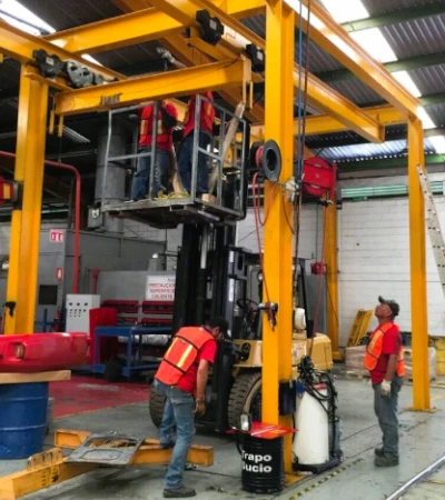 Izajes y Maniobras Mudanzas Industriales Escudero Servicios